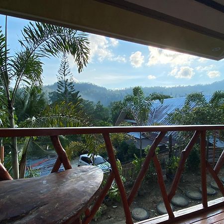 Mil'S Hillside Tourist Inn Сан Висенте Екстериор снимка