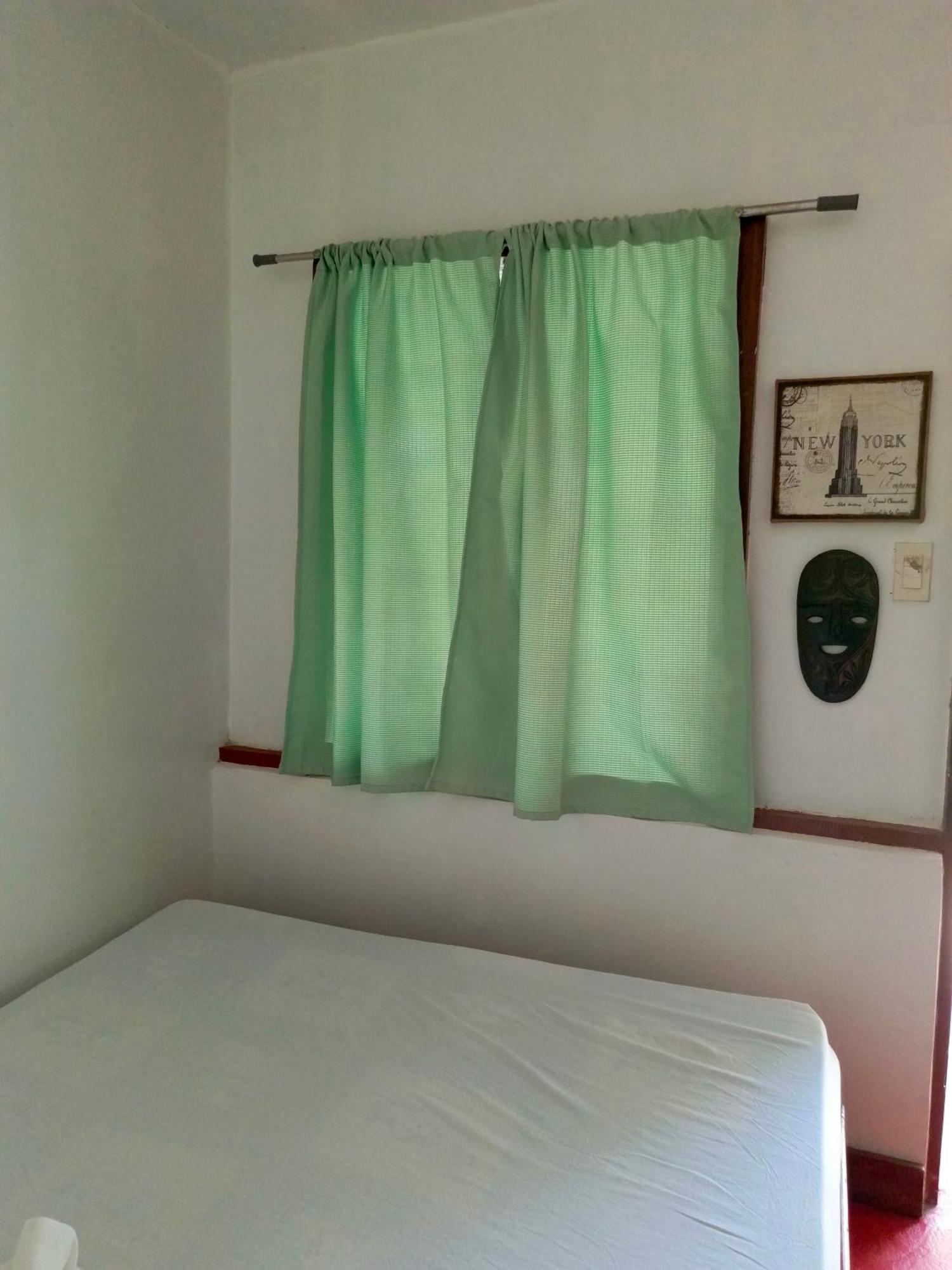 Mil'S Hillside Tourist Inn Сан Висенте Екстериор снимка