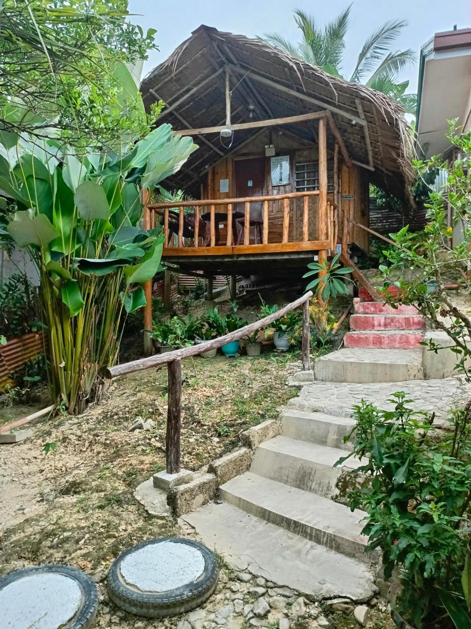 Mil'S Hillside Tourist Inn Сан Висенте Екстериор снимка